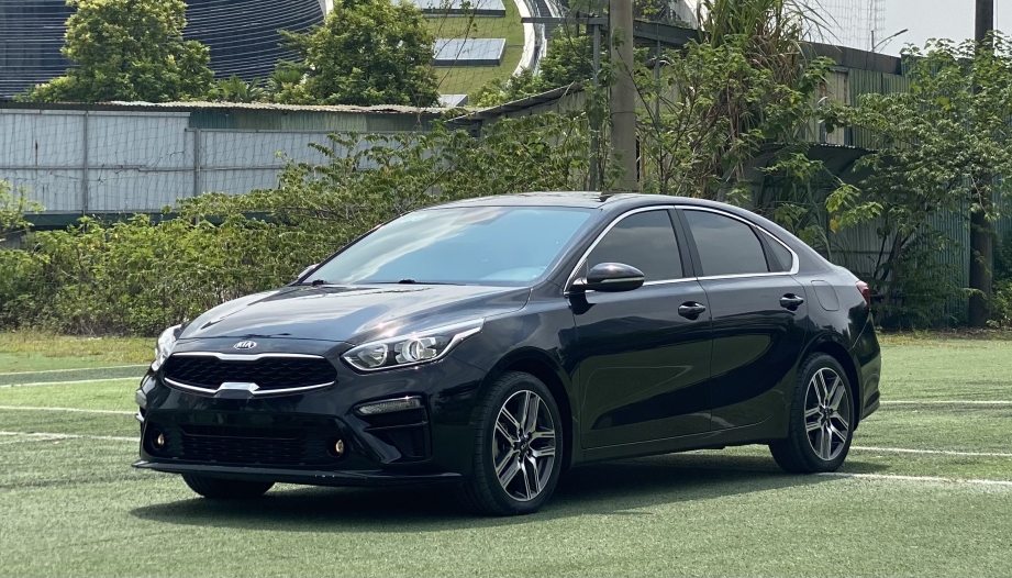Xe Kia Cerato bấm remote gập gương mà cửa không tự khóa là bị gì?